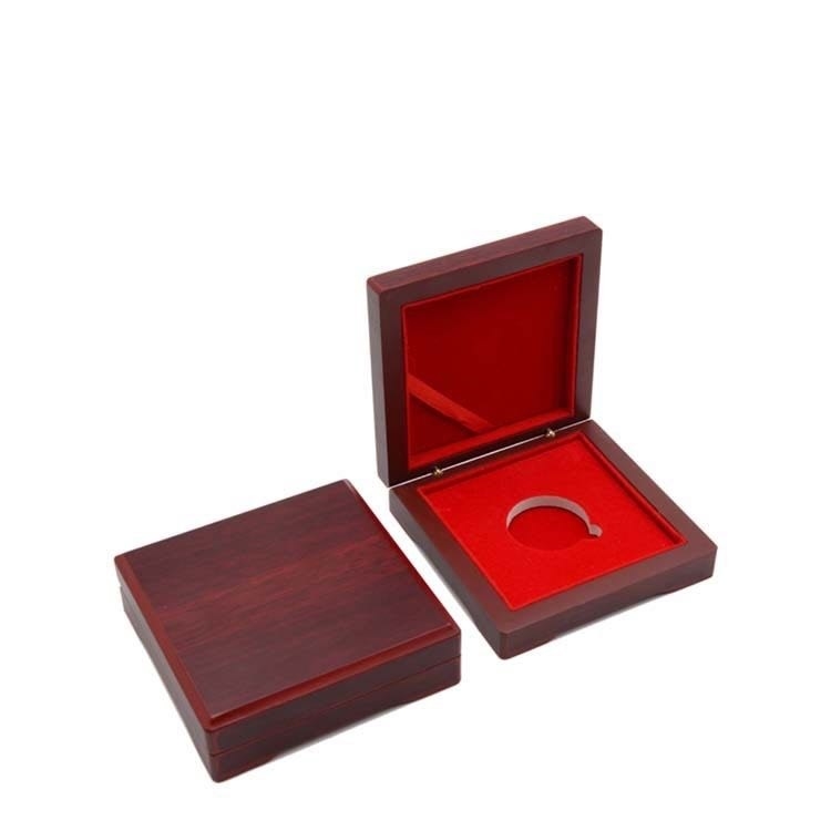 ROHS Hatıra Para Kutuları 100*100*30mm MDF Deri Kağıt Para Toplama Kutusu
